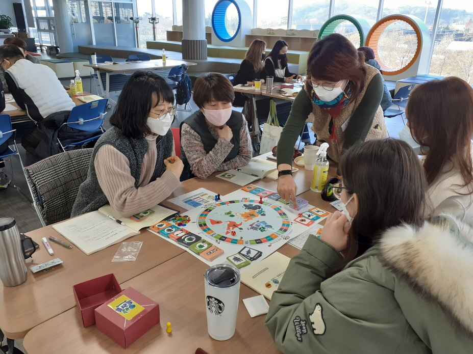 게이미피케이션으로 재밌게 배우고 실천하는 기후위기대응교육